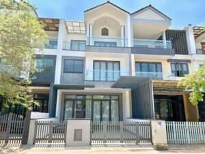 Nhà phố liên kế · nội thất đầy đủ · 146 m² · Jamona Home Resort
