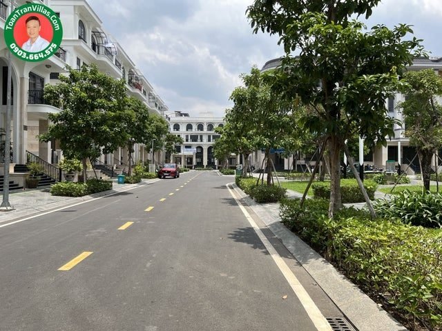 Shophouse · 140 m² · Đông Nam Vạn Phúc