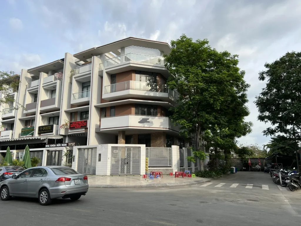 Nhà phố · 105 m² · Vạn Phúc 1